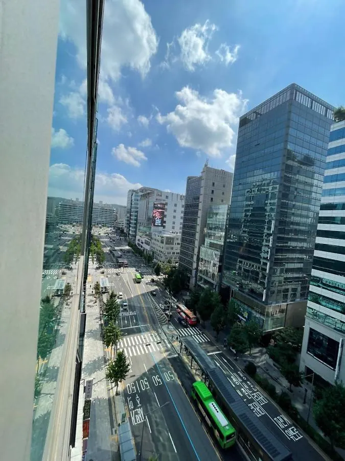 公寓 Hongdae Residence 3 - 1Min From Hongik Uni Station Exit #1 首爾