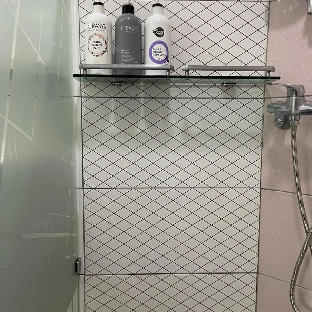Hongdae Residence 3 - 1Min From Hongik Uni Station Exit #1 首爾 0*,