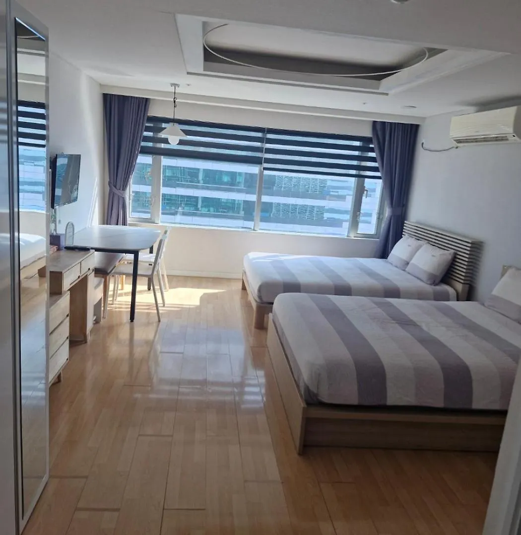Hongdae Residence 3 - 1Min From Hongik Uni Station Exit #1 Seul 0*,